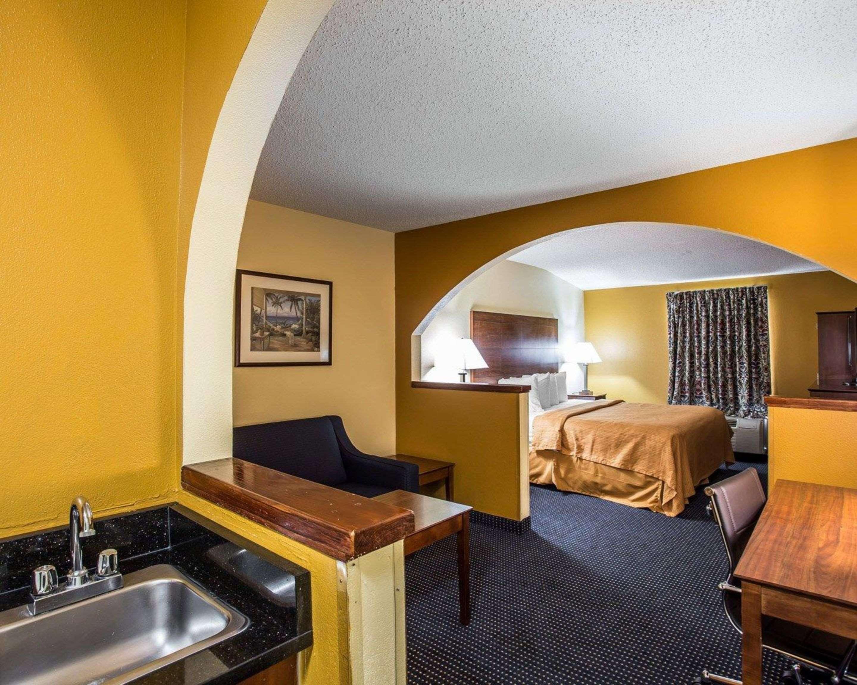 Quality Inn Mullins Marion Exteriör bild