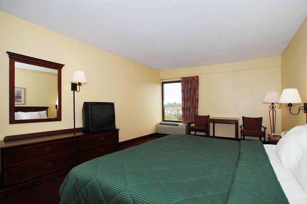 Quality Inn Mullins Marion Exteriör bild